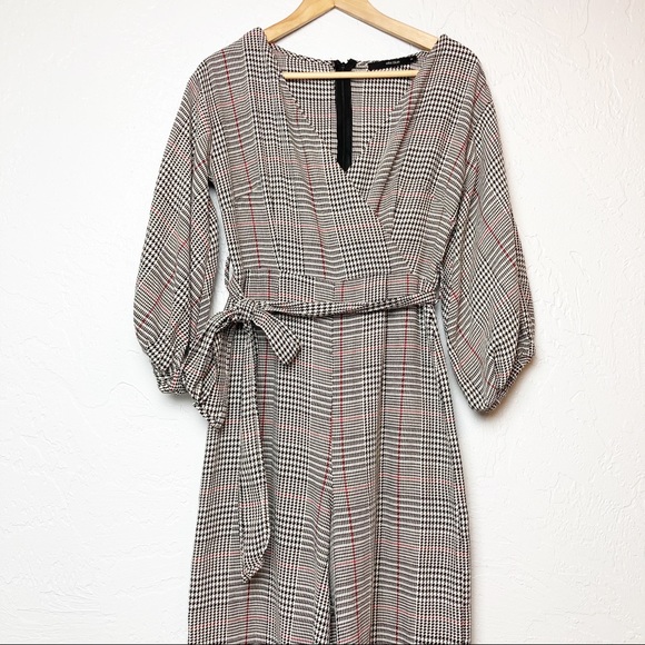 ⚡️4 for 16!⚡️Houndstooth Jumpsuit Ella Blue sz M tie waist - Picture 3 of 8